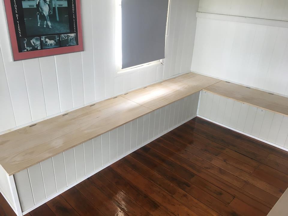 Corner bench seat Norman Park